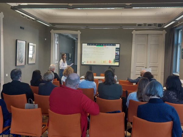 Lietuvių kalba kaip tiltas: ką atskleidė simpoziumas apie ukrainiečių integraciją