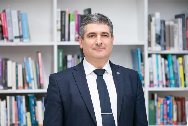 Neringos savivaldybės mero sveikinimas šventų Velykų proga