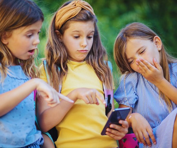 Vasarą internetinėje erdvėje atostogų nebūna: išmok atpažinti melagienas