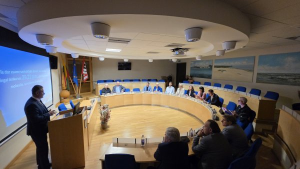 Seimo Neringos bičiulių grupei pristatyti svarbiausi kurorto iššūkiai ir spręstini klausimai